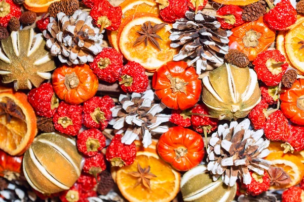 Παραδοσιακά Χριστούγεννα αρωματικά ξηρά φρούτα — Φωτογραφία Αρχείου