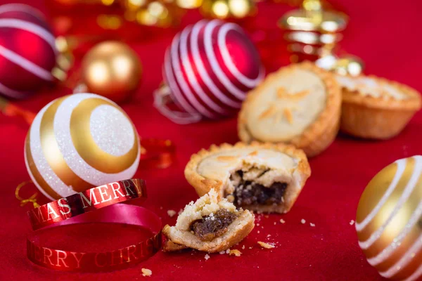 Traditional Christmas mince pies — Stock Photo, Image