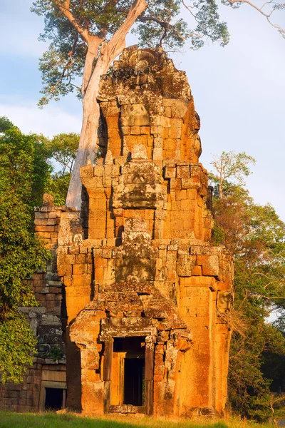 North Khleang towers in Angkor Thom complex — Stock Photo, Image