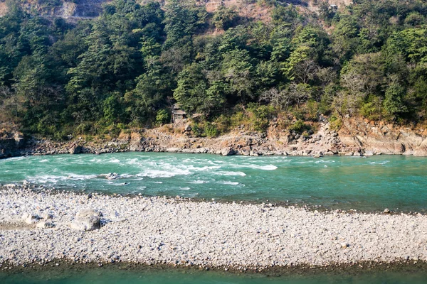 Ganga ve Rishikesh, kutsal Hint görünümünü yerleştirin, yoga'nın başkenti