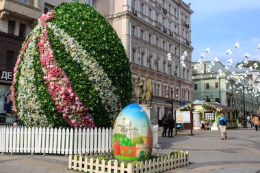 Moskova sokak Festivali, Paskalya hazırlıkları
