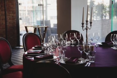 Dekorasyon salonu ve d ile kutlama için tablolar