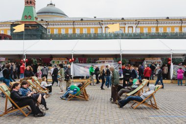 Moskova, Rusya - 05 Haziran 2016: Kızıl Meydan'da Açık Kitap Fuarı