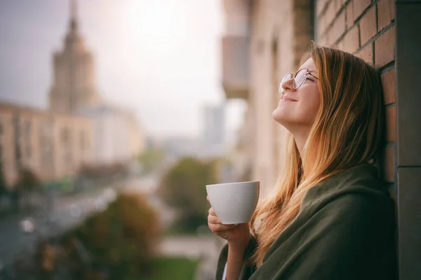 Beautiful Young Woman Enjoying Morning Coffee Balcony House City View — Stock Photo, Image