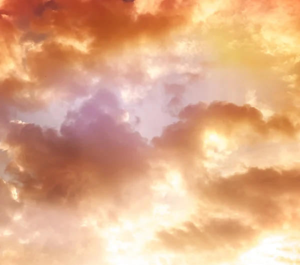 turuncu gökyüzü, bulutlar ve bulutlar, güneş, gün doğumu ve s arkasında güneş