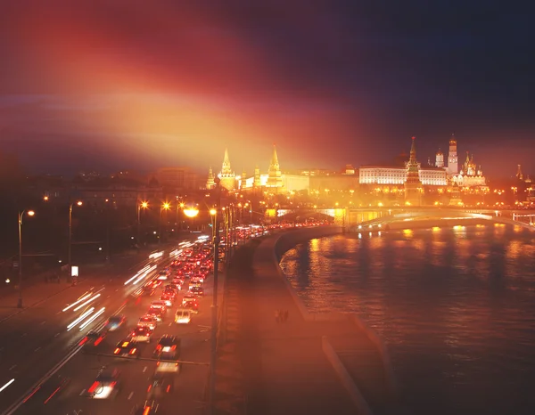 Яскраві ніч міського ландшафту, Москва — стокове фото