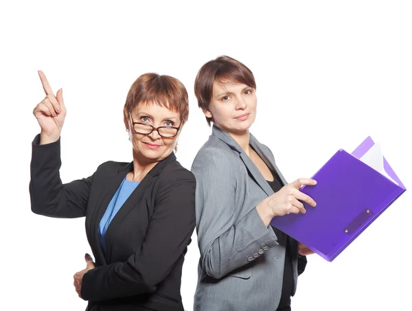 Due donne d'affari isolate su sfondo bianco — Foto Stock