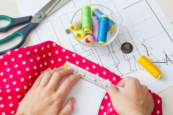 dikiş seti, farklı konular