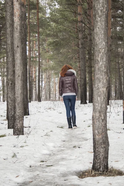 The red-haired girl — Stock Photo, Image