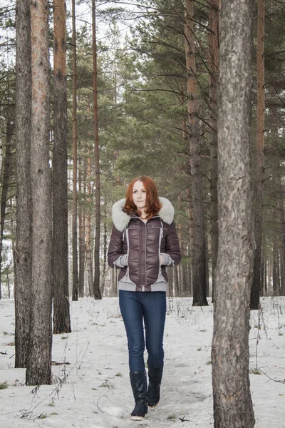 The red-haired girl — Stock Photo, Image