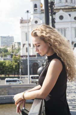 fotoğraf stüdyosu, perceptia belgili tanımlık becerikli alet ile kız