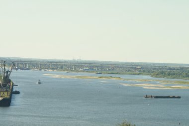 Oka Nehri üzerinde şehir