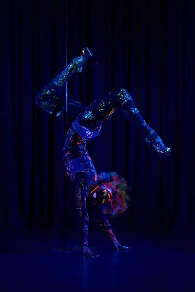 Sexy woman dancing striptease — Stock Photo, Image