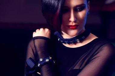 sıcak seksi genç kadın