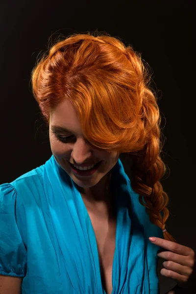 Vackra röda haired kvinna — Stockfoto