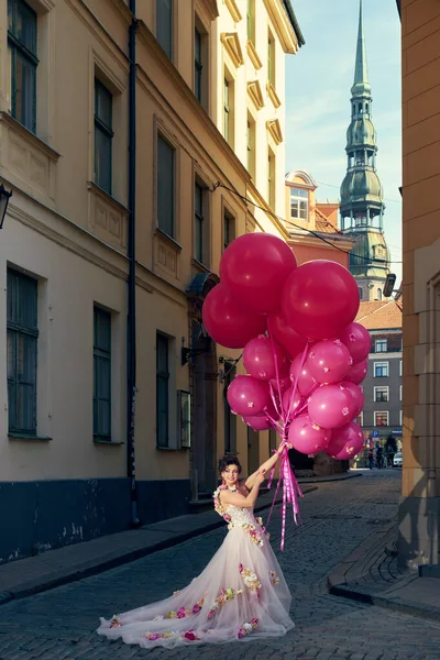 도시에서 풍선을 아름다운 — 스톡 사진