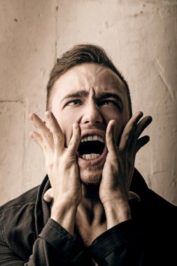 Şok oldum genç adam.