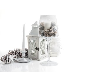 Yılbaşı süsleri ve mum