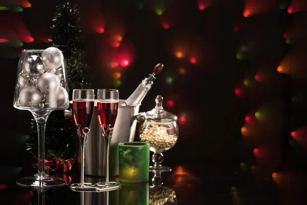 Champagne et décorations de Noël — Photo