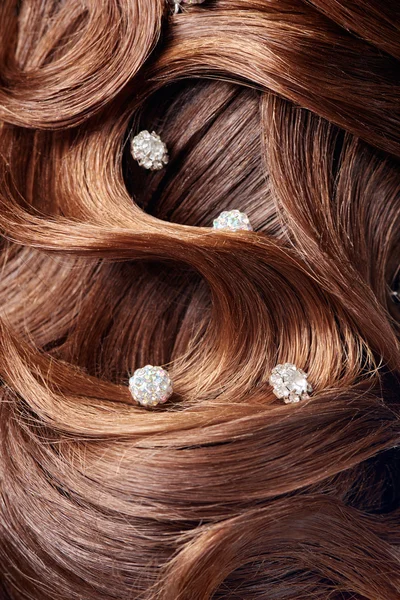 美しい髪留めとヘアスタイル — ストック写真