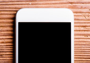 Eski ofis masasında Smartphone