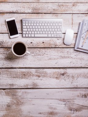 Resepsiyon, alet ve ofis malzemeleri. Düz yatıyordu. Kopya alanı.