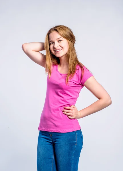 Beautiful teenage girl — Stock Photo, Image
