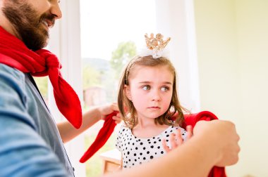 Hipster baba Prenses kızı ile 