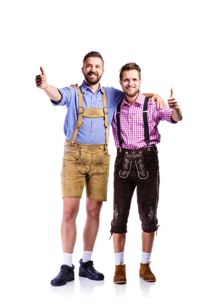 Два чоловіки в баварському одязі — стокове фото