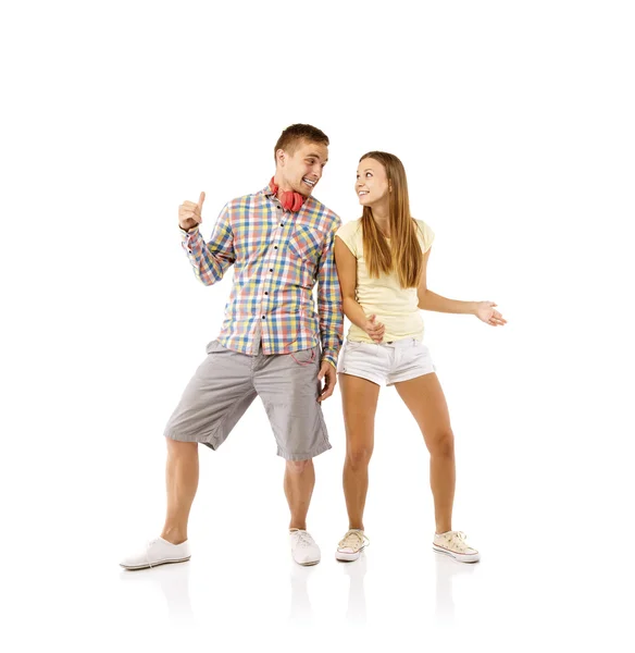 Casal feliz dançando juntos — Fotografia de Stock