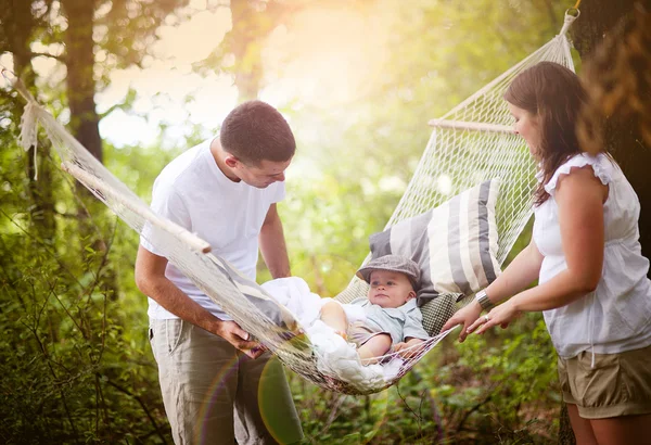 Família passar tempo juntos — Fotografia de Stock