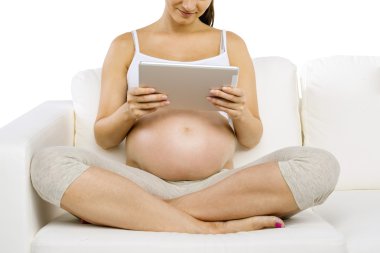 hamile kadın dijital tablet kullanma