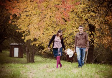 mutlu bir aile birlikte rahatlatıcı