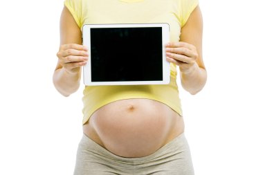 hamile kadın gösteren dijital tablet