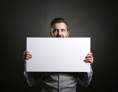 İşadamı Boş Pankart Tutuyor