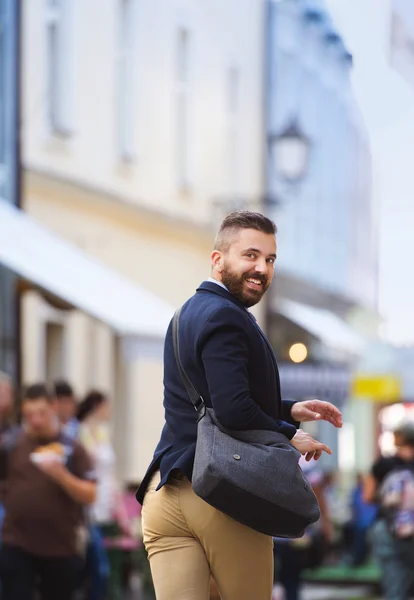 Uomo d'affari affrettato a lavorare — Foto Stock