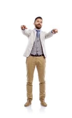 kamera doğru işaret eden işadamı