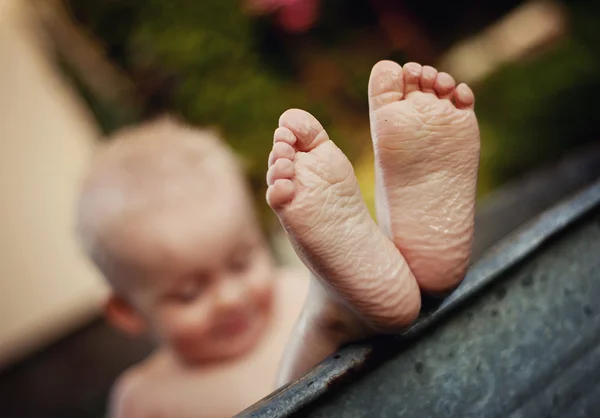 Boy bathing in galvanized tub — Stock Photo, Image