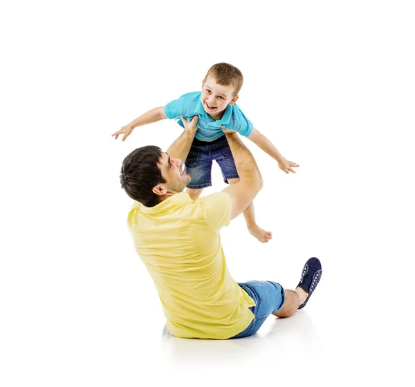 Padre jugando con su hijo — Foto de Stock