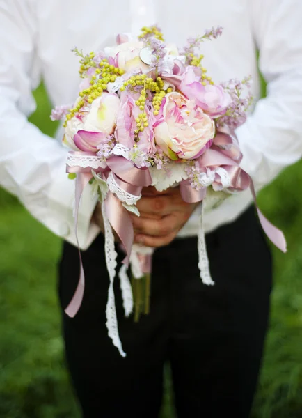 Készen áll a menyasszony Bouquet — Stock Fotó