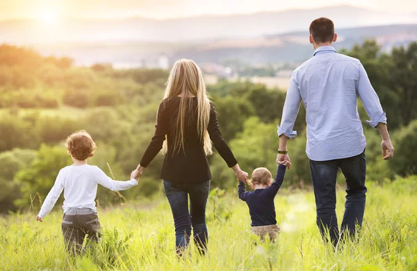 Passer du temps en famille ensemble — Photo