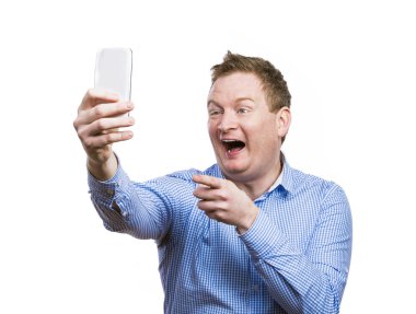 Selfie fotoğraf çekerken adam