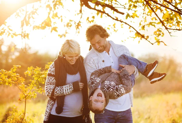 Passer du temps en famille ensemble — Photo