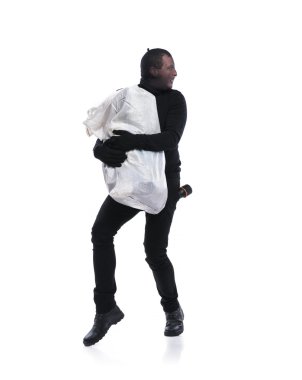 Hırsız? yün yüzündeki taşıyıcı çanta