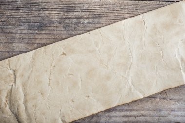 Parça eski kağıt yeminler