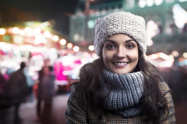 Donna in città — Foto Stock