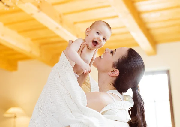 Little baby girl with her mother — Stock Photo, Image