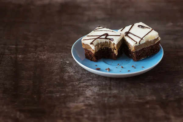 Trozos de pastel en un plato —  Fotos de Stock