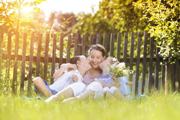 Mutlu aile — Stok fotoğraf