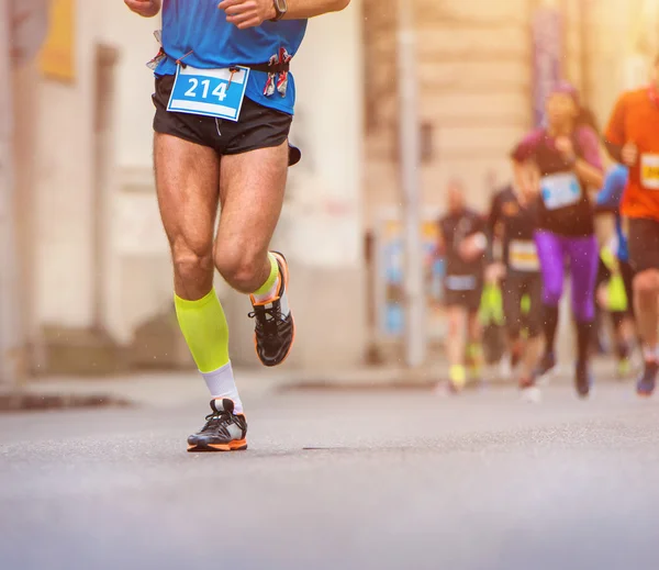 Runners at the city race — Stock Photo, Image